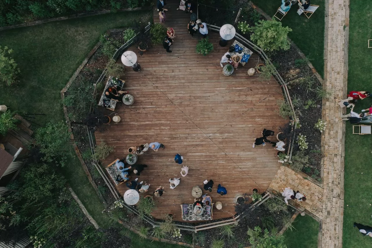 Wellness na weselu - Cicha23, posiada w około dużo miejsc do relaksu i odpoczynku, jest otoczona naturą