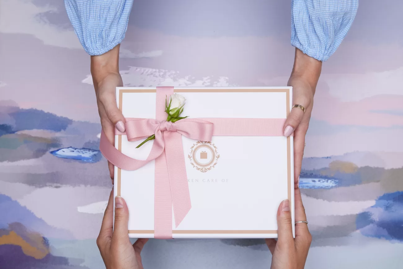 Pamiątkowe prezenty dla rodzic&oacute;w &ndash; jak wybrać idealny na wesele?