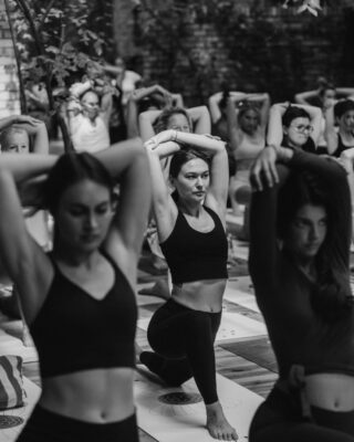Szukasz miejsca na event wellness lub jogę blisko Warszawy? 🧘🏽&zwj;♀️
Mamy przestrzeń idealną.

#cicha23 #event #eventwarszawa