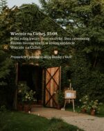 Został mniej niż tydzień! 🌛 

Wtorkowy wiecz&oacute;r, 25 sierpnia, spędzimy razem z naszymi partnerami na rozmowach, rozmowach, rozmowach&hellip; z Wami! Chcemy dać Wam niepowtarzalną możliwość, abyście poznali nasze miejsce w najlepszym wydaniu - wpadajcie koniecznie, jeśli marzycie i planujecie wesele, ślub, przyjęcie lub event na Cichej. 🫶🏻

Łapcie jeszcze garść przydatnych info:

✍🏻 Dla Waszego komfortu rejestracja na wydarzenie jest obowiązkowa, ale nie martwcie się, jeśli nie otrzymacie powiadomienia na emaila, wszystko gra bez tego! Link do rejestracji znajdziecie w wydarzeniu na FB - polecamy kliknąć &bdquo;wezmę udział&rdquo;, aby być na bieżąco.

Zaplanujcie do nas dojazd od ulicy Piłsudskiego w 
Markach, a w aplikacjach przewozowych / taxi wybierzcie 
📍 Cicha 23 Event Place.
📌 Czekamy na Was od 19:00 do 23:00, 
Do zobaczenia 🌛

#cicha23 #kimuraglamping #slub #wesele #slubplenerowy